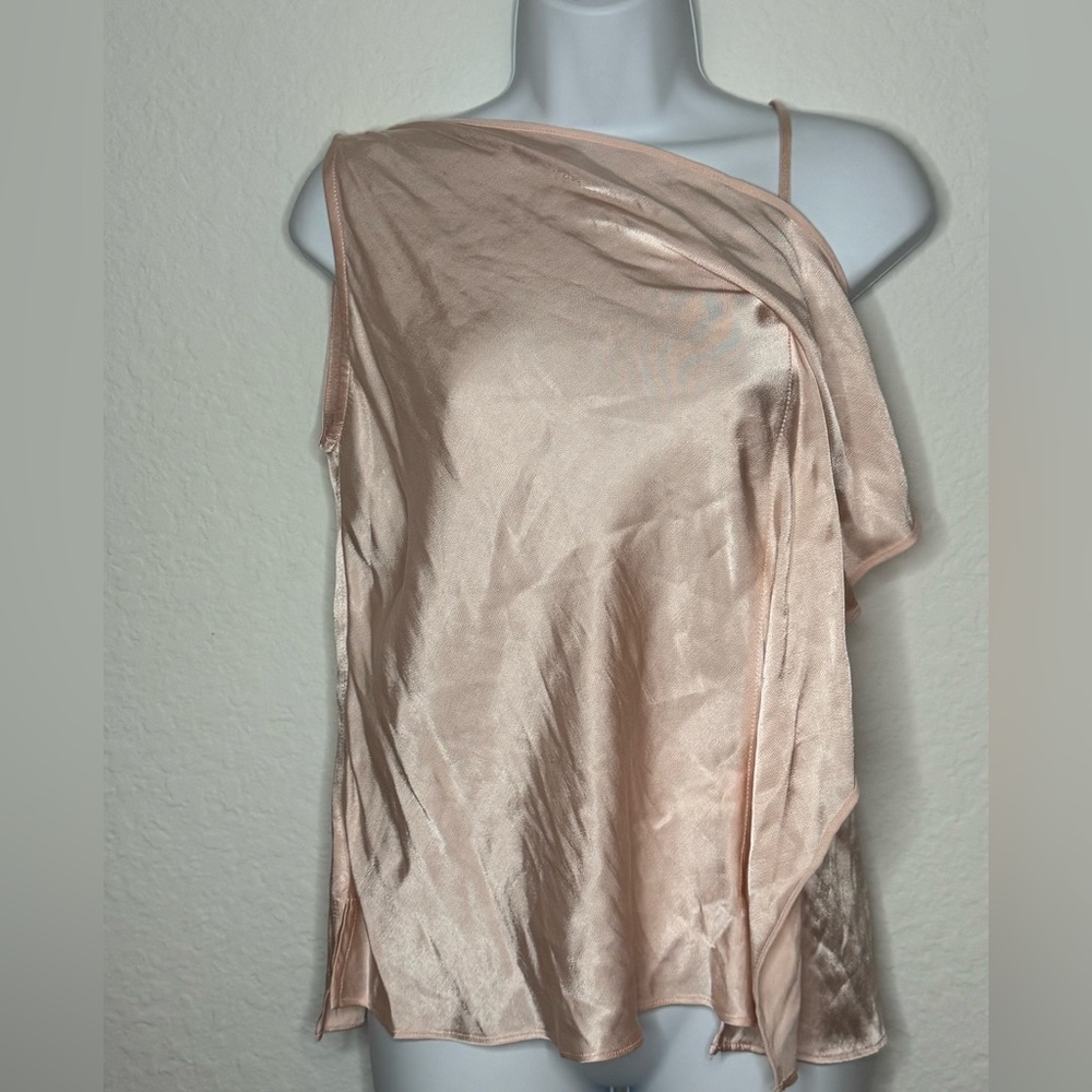 5 for $20 🌹 NWT DO+ BE pink/peach silky cold shoulder top XS